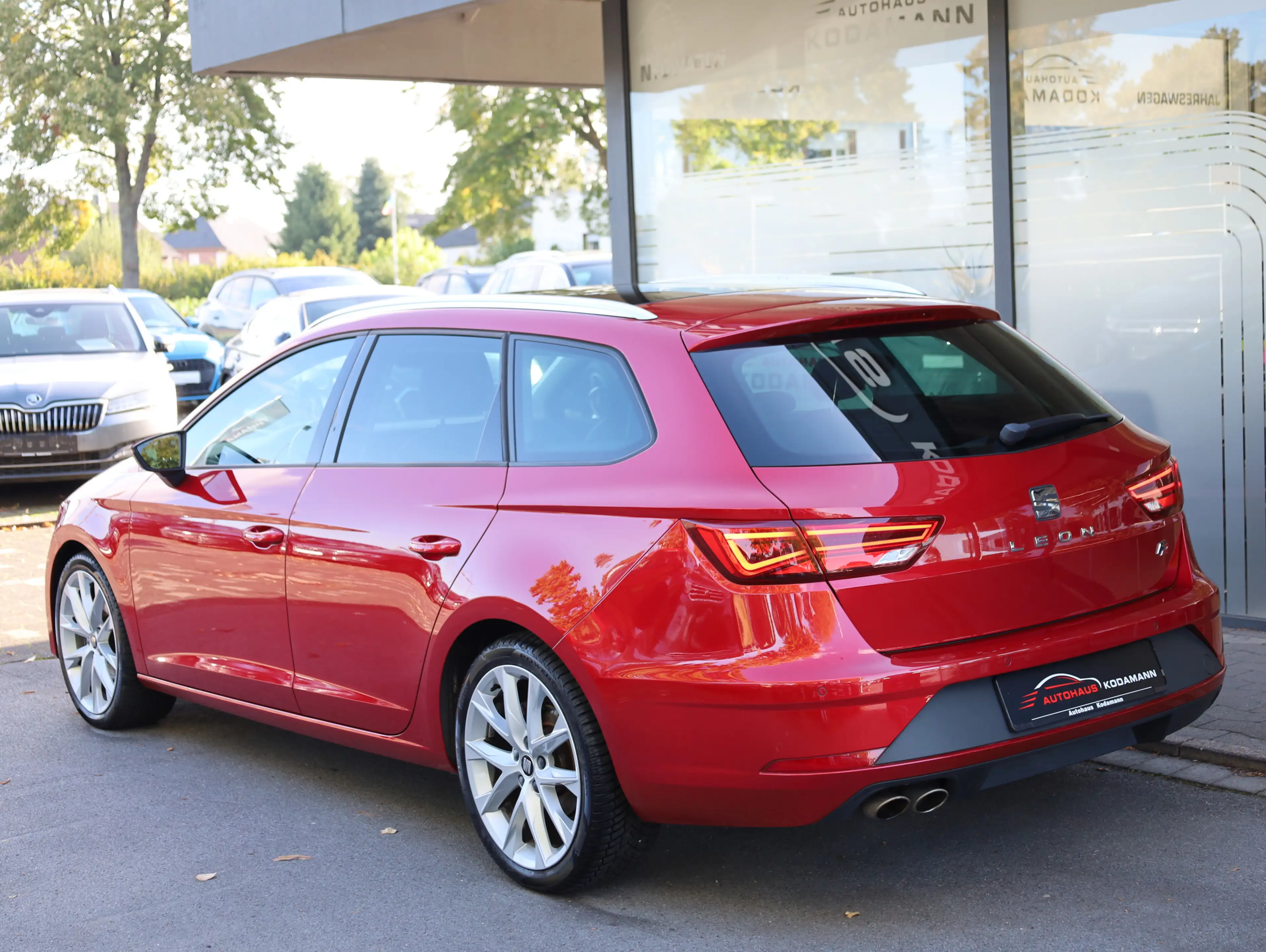 SEAT Leon FR* Tempomat*Panoramadach*SHZ*AHK* — photo 8