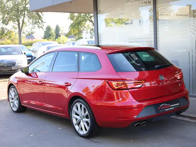 Seat Leon view 8