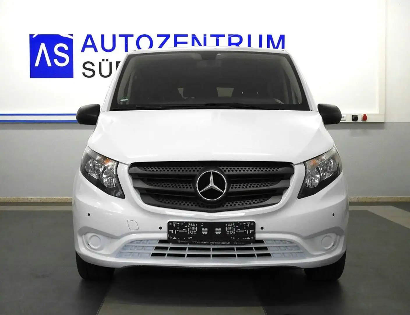 Mercedes-Benz Vito eVito Tourer PRO Extralang 9 Sitzer Klima Wit - 2