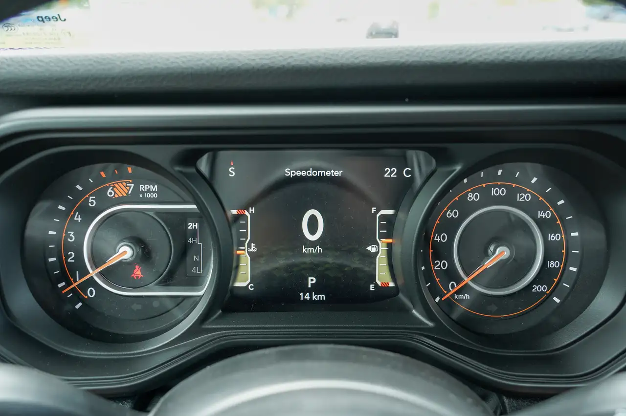 Jeep Wrangler снимка Jeep Wrangler