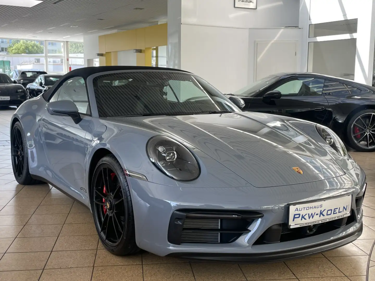 Porsche 992 4 GTS *PDLS*CHRONO*BOSE*S.ViEW*18 WEGE Grau - 2