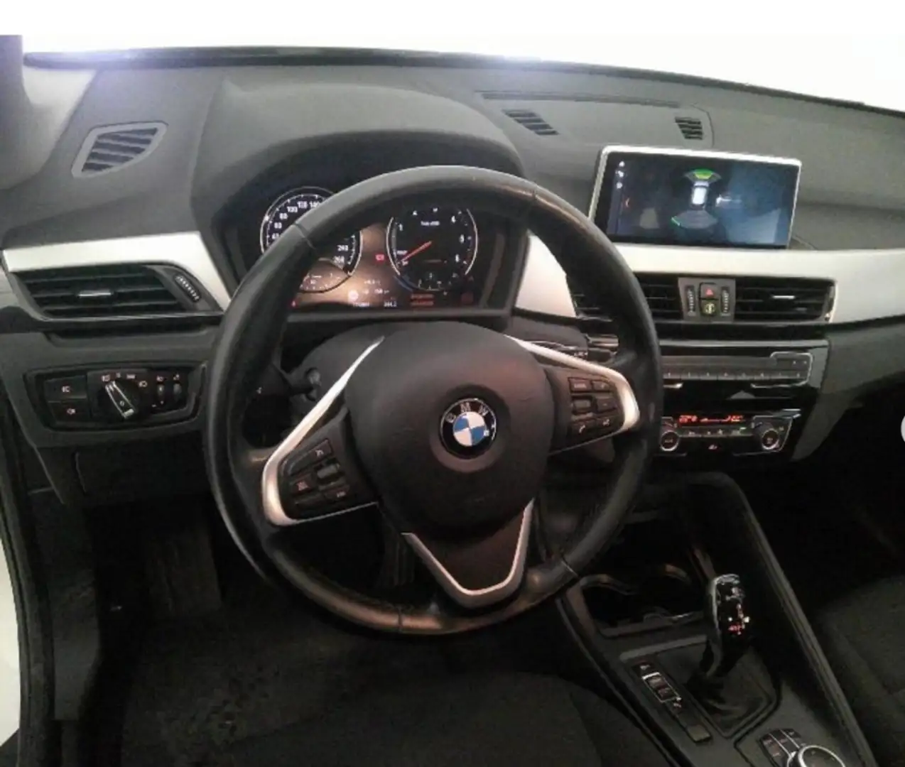 BMW X1 sDrive 18dA Blanc - 2