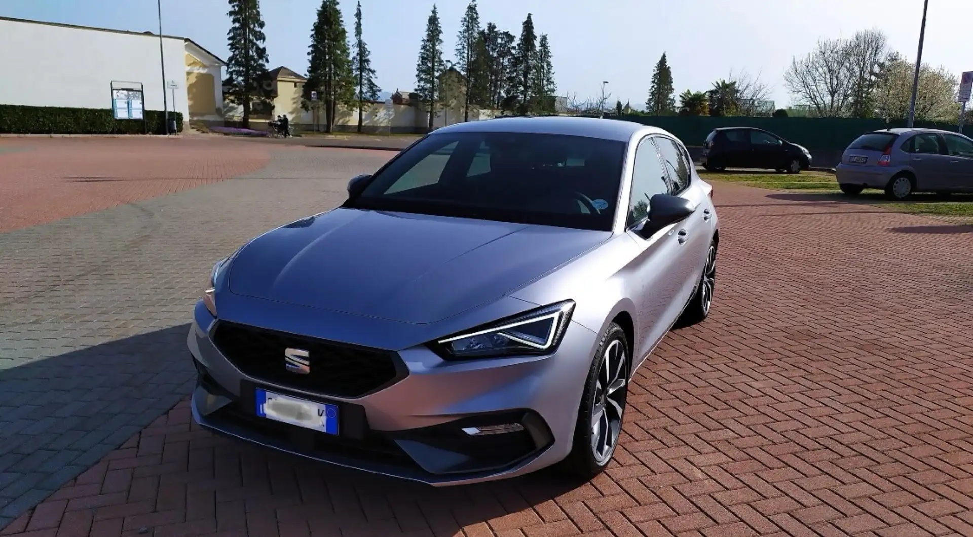 SEAT Leon 1.5 tsi FR 130cv Argento - 1