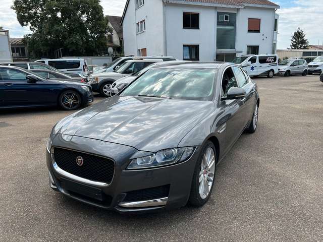 Jaguar XF 30d 300PS *PANO*KAMERA*WIDESCREEN*