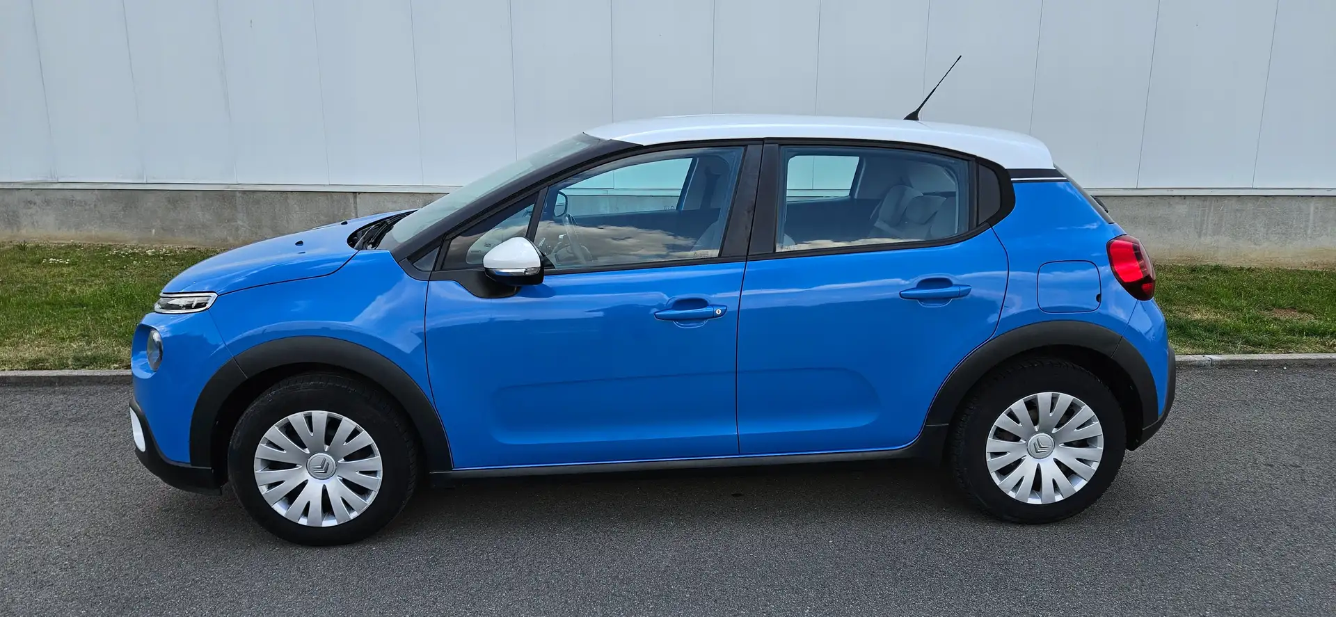 Citroen C3 C3 1.2i PureTech Highlight Blauw - 2