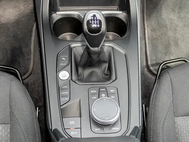 BMW 1 Series view 9
