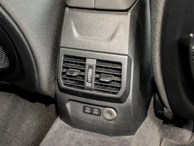 BMW 1 Series view 17