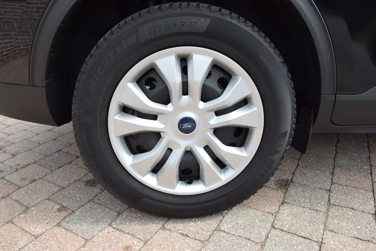 Ford Kuga 1.5 EcoBoost FWD Graphite Tech Edition, миниатюра 6
