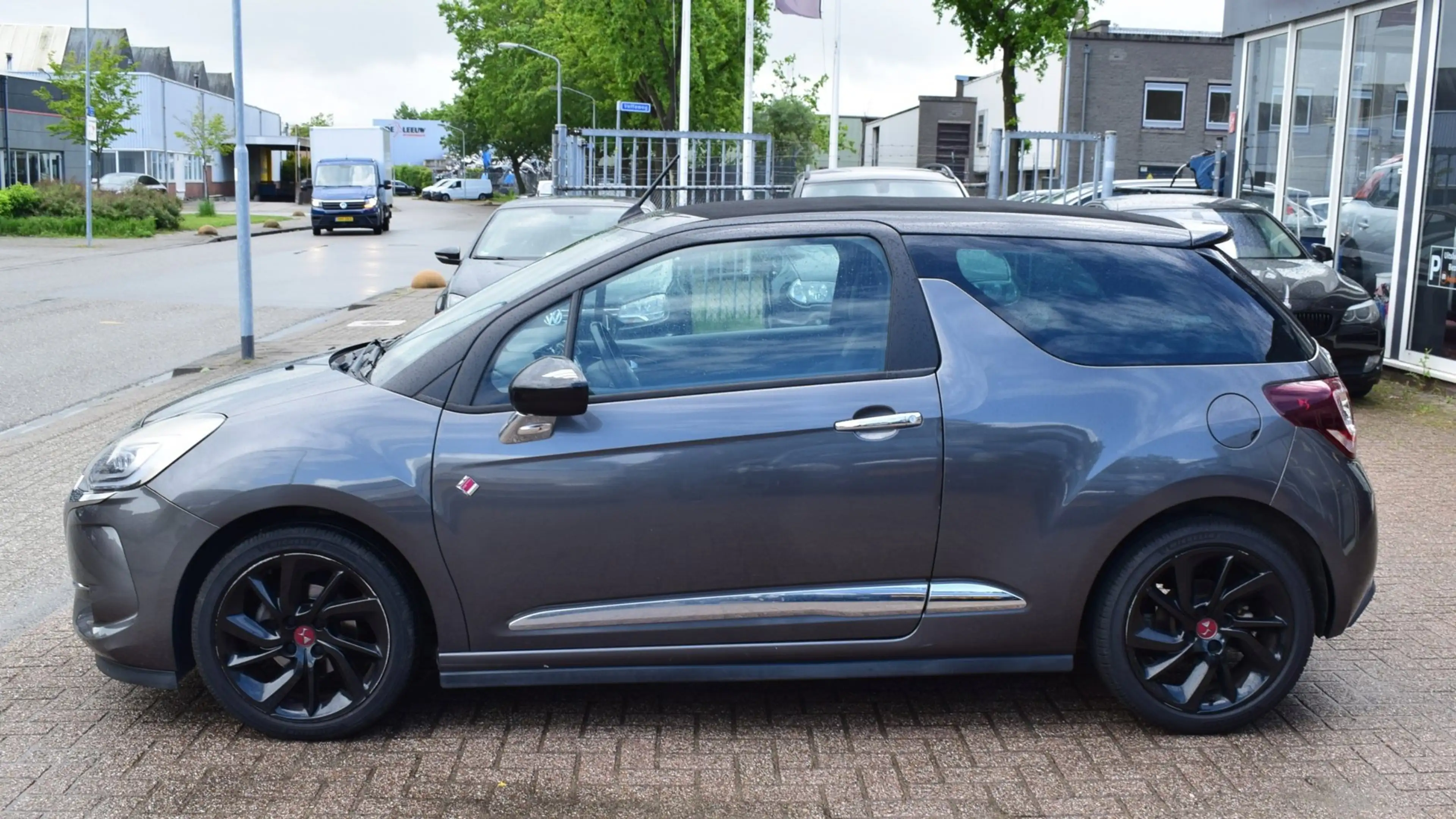 DS Automobiles DS 3 Cabrio 1.2 PureTech So Chic DS3 Cabrio Performance — photo 2