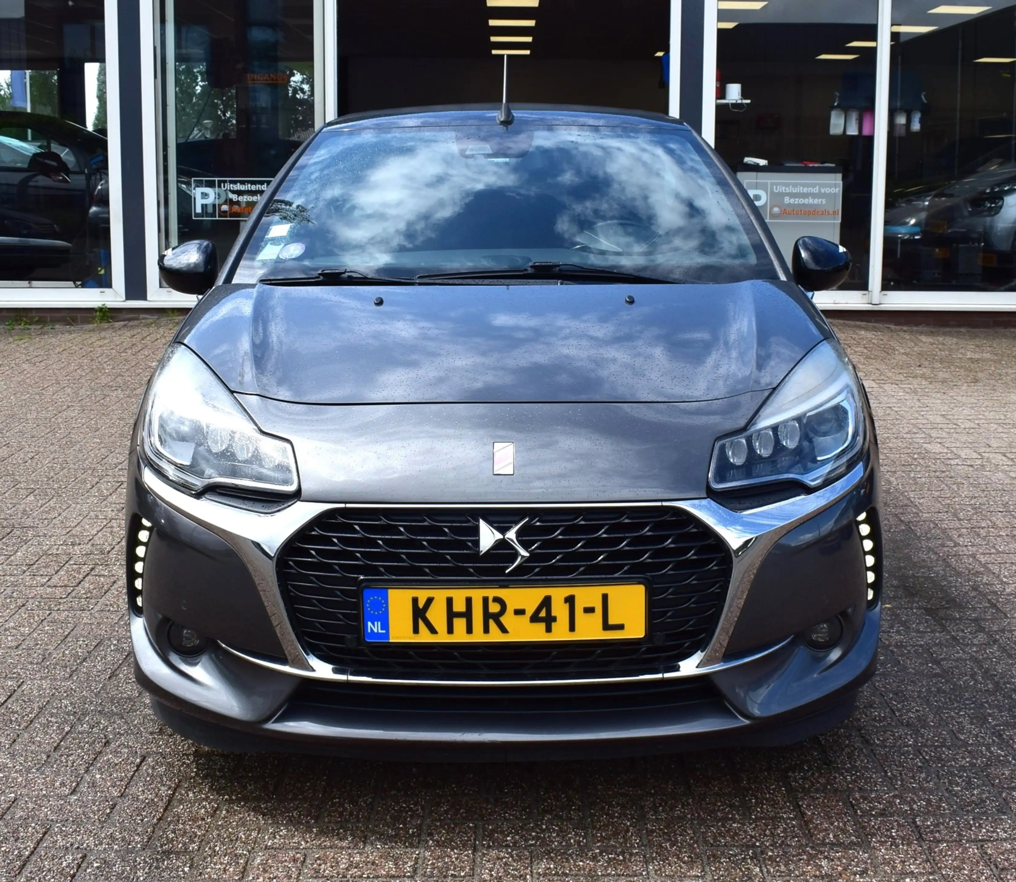 DS Automobiles DS 3 Cabrio 1.2 PureTech So Chic DS3 Cabrio Performance — photo 8