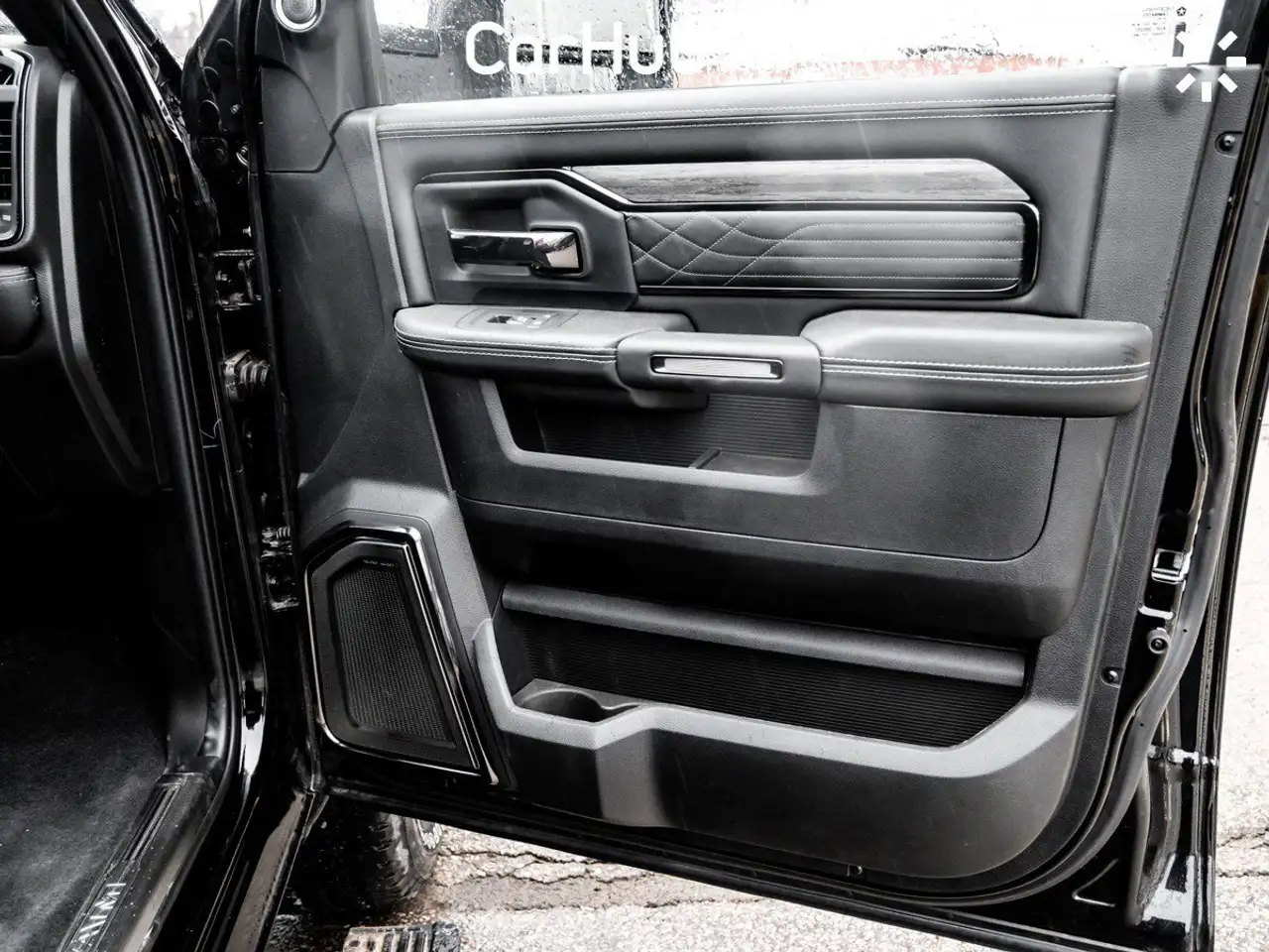 RAM 2500 снимка RAM 2500