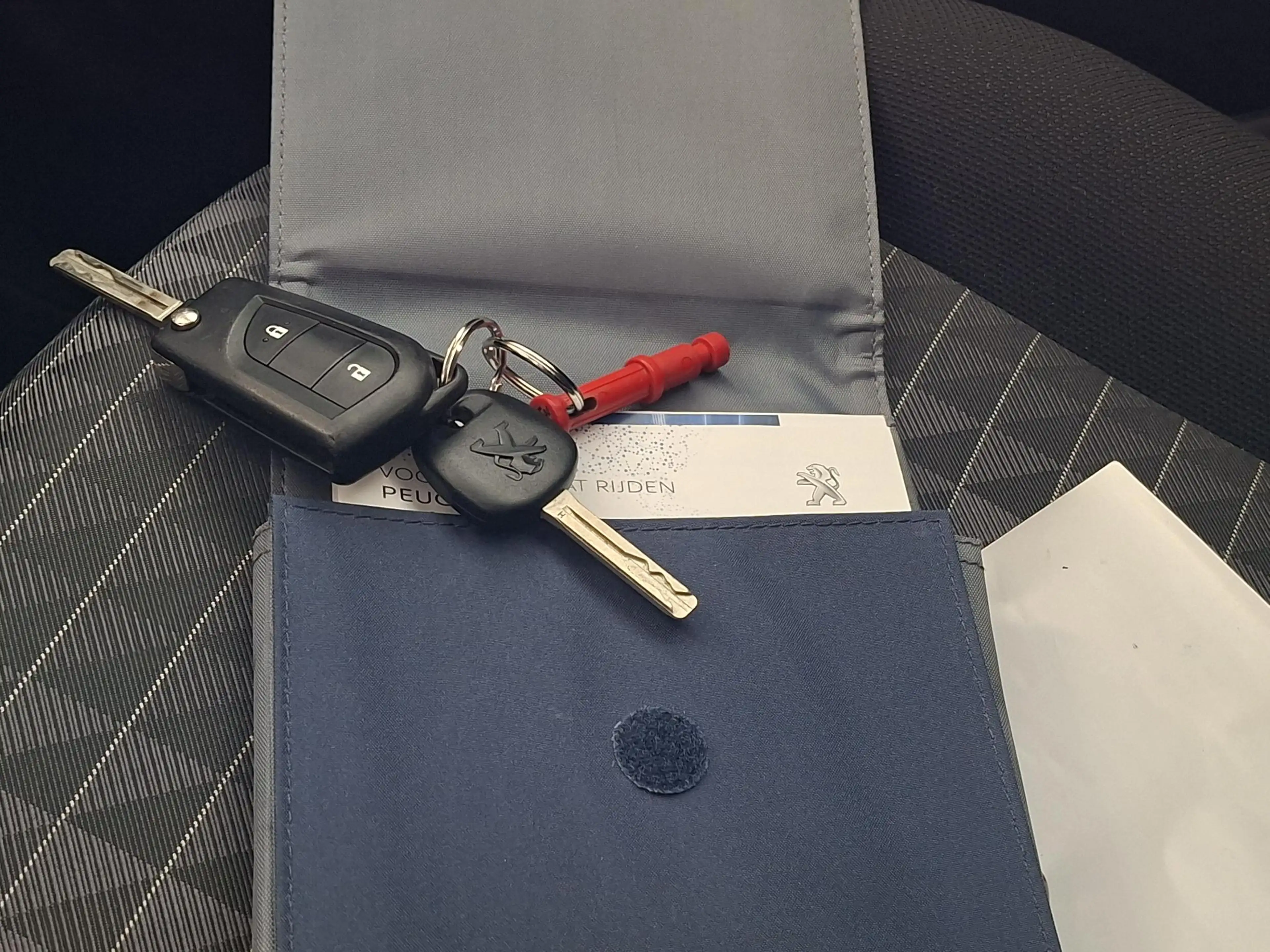 Peugeot 108 1.0 e-VTi Active AIRCO | NL-auto | rijklaarprijs ! — photo 10