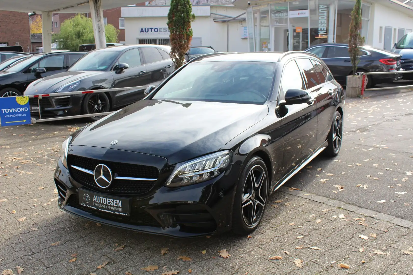 Mercedes-Benz C 220 d T-Model AMG-LINE+AHK+LED+NAVI Schwarz - 1