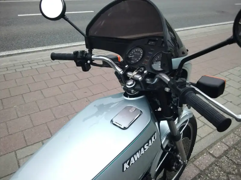 Kawasaki Z 1000 - foto 5