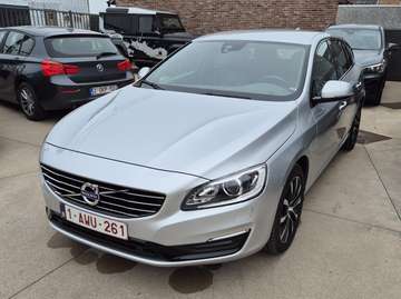 V60 2.0 D4 Luxury Edition Gear.