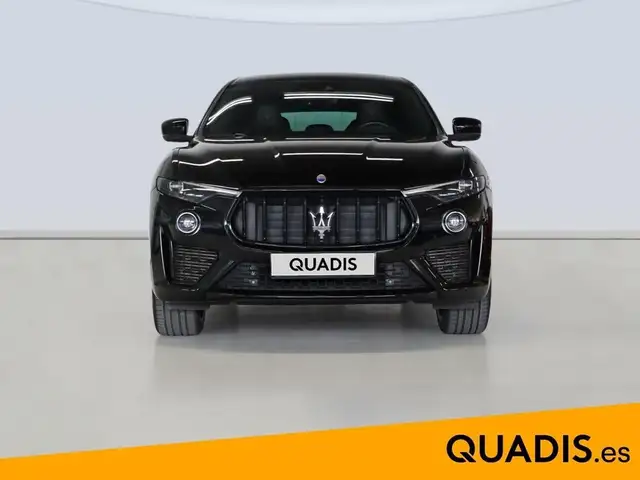 Maserati Levante view 4