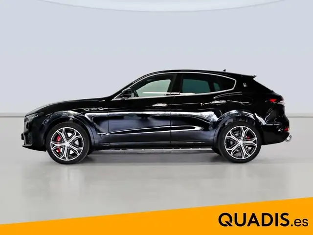 Maserati Levante view 3