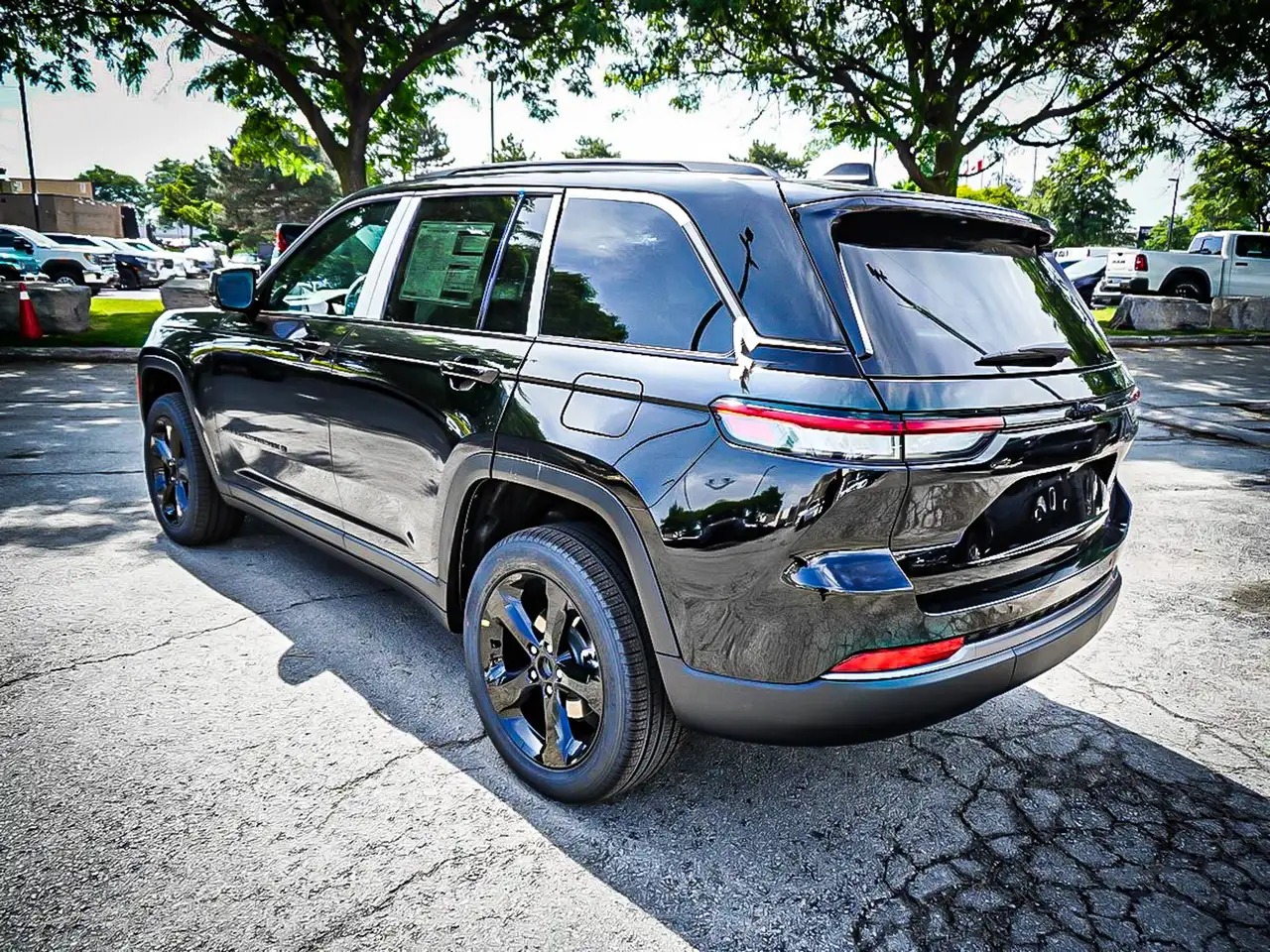 Jeep Grand Cherokee снимка Jeep Grand Cherokee