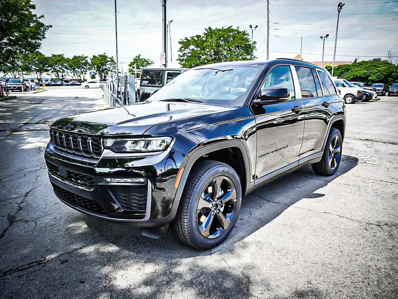 Jeep Grand Cherokee снимка Jeep Grand Cherokee