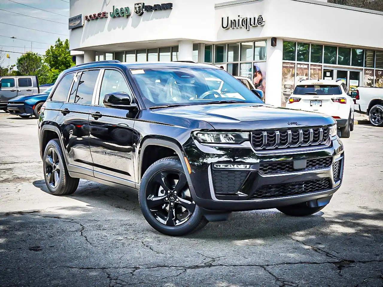 Jeep Grand Cherokee снимка Jeep Grand Cherokee