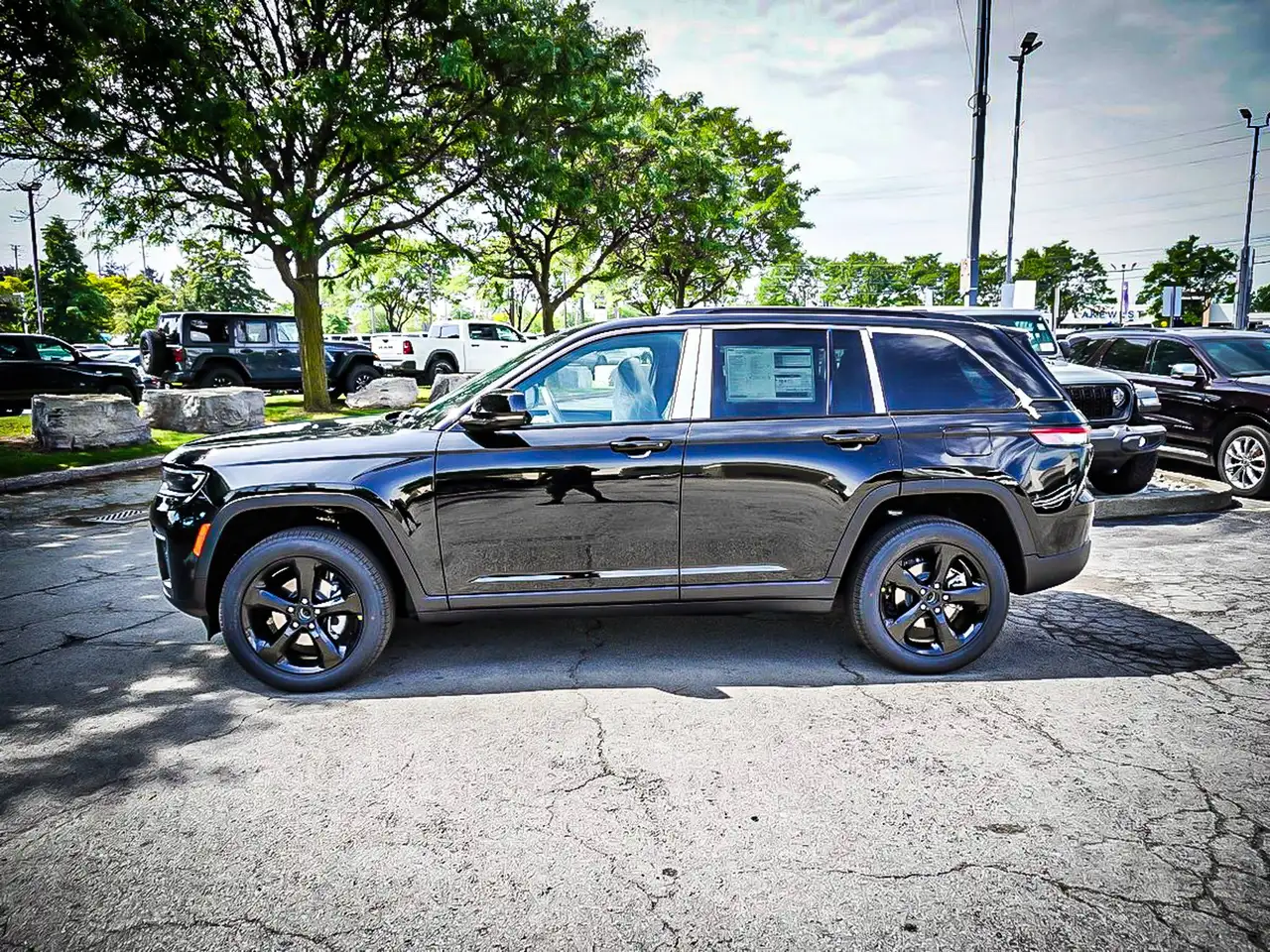 Jeep Grand Cherokee снимка Jeep Grand Cherokee