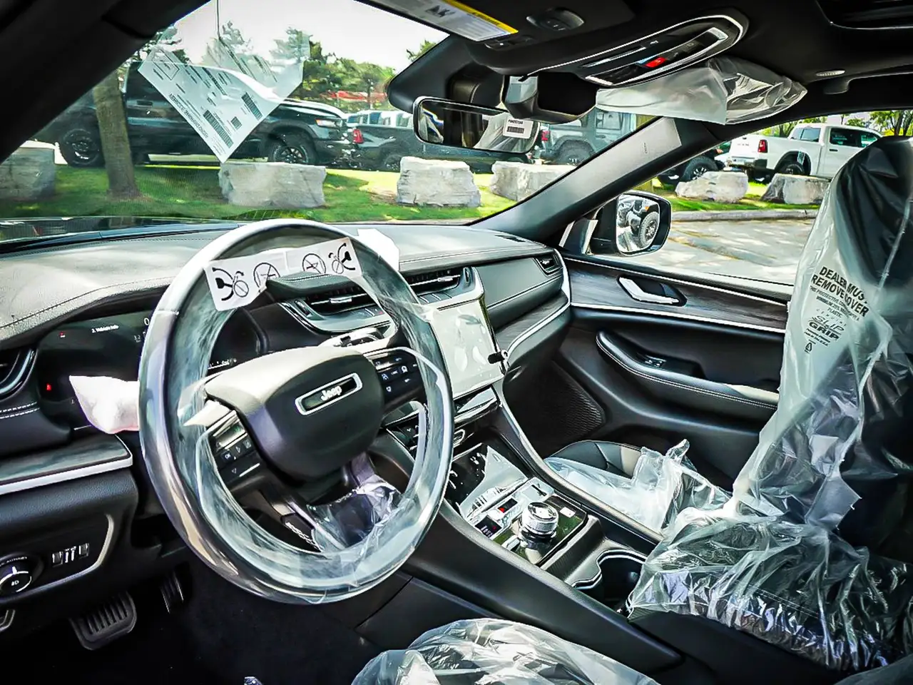 Jeep Grand Cherokee снимка Jeep Grand Cherokee