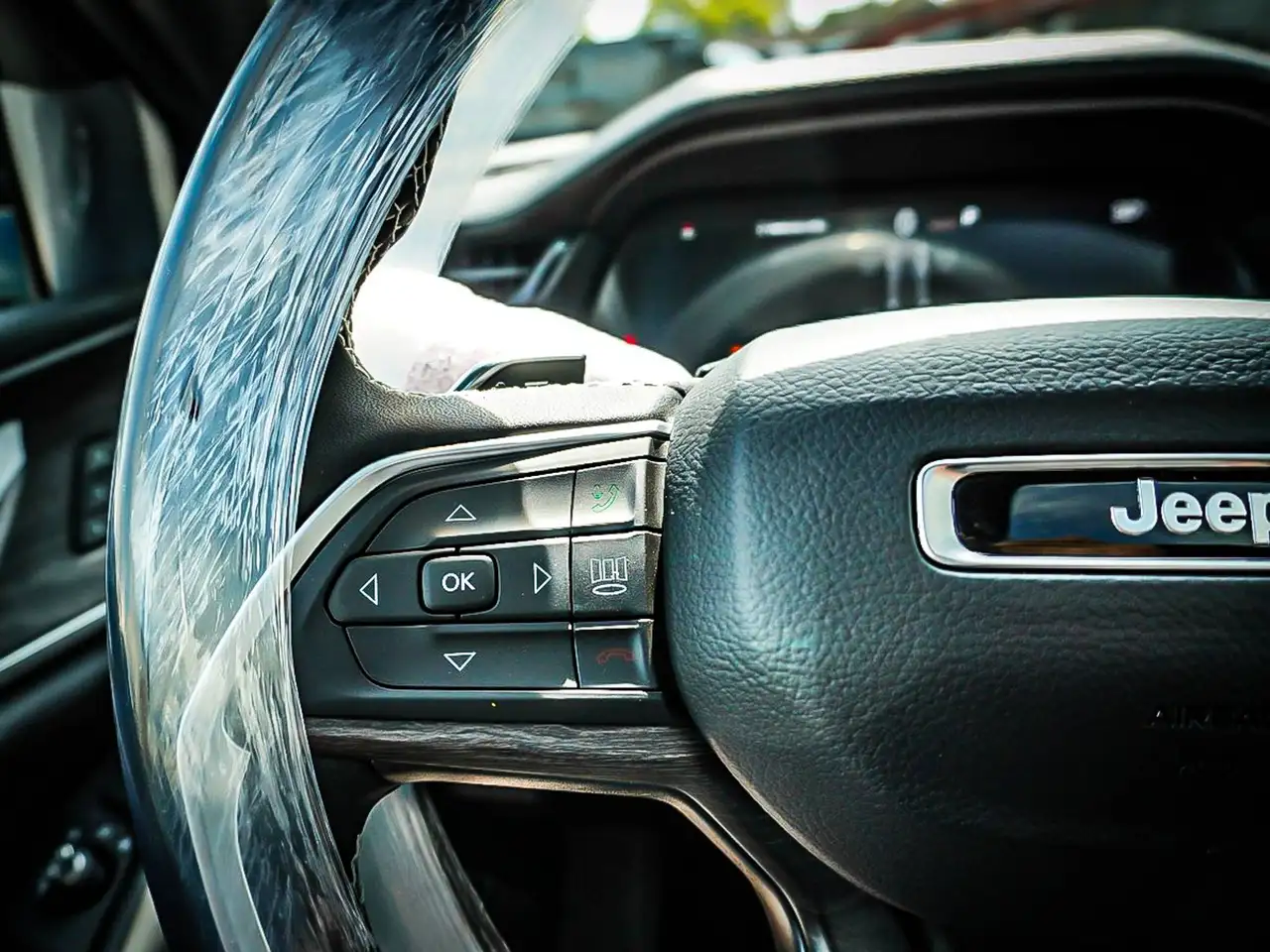 Jeep Grand Cherokee снимка Jeep Grand Cherokee