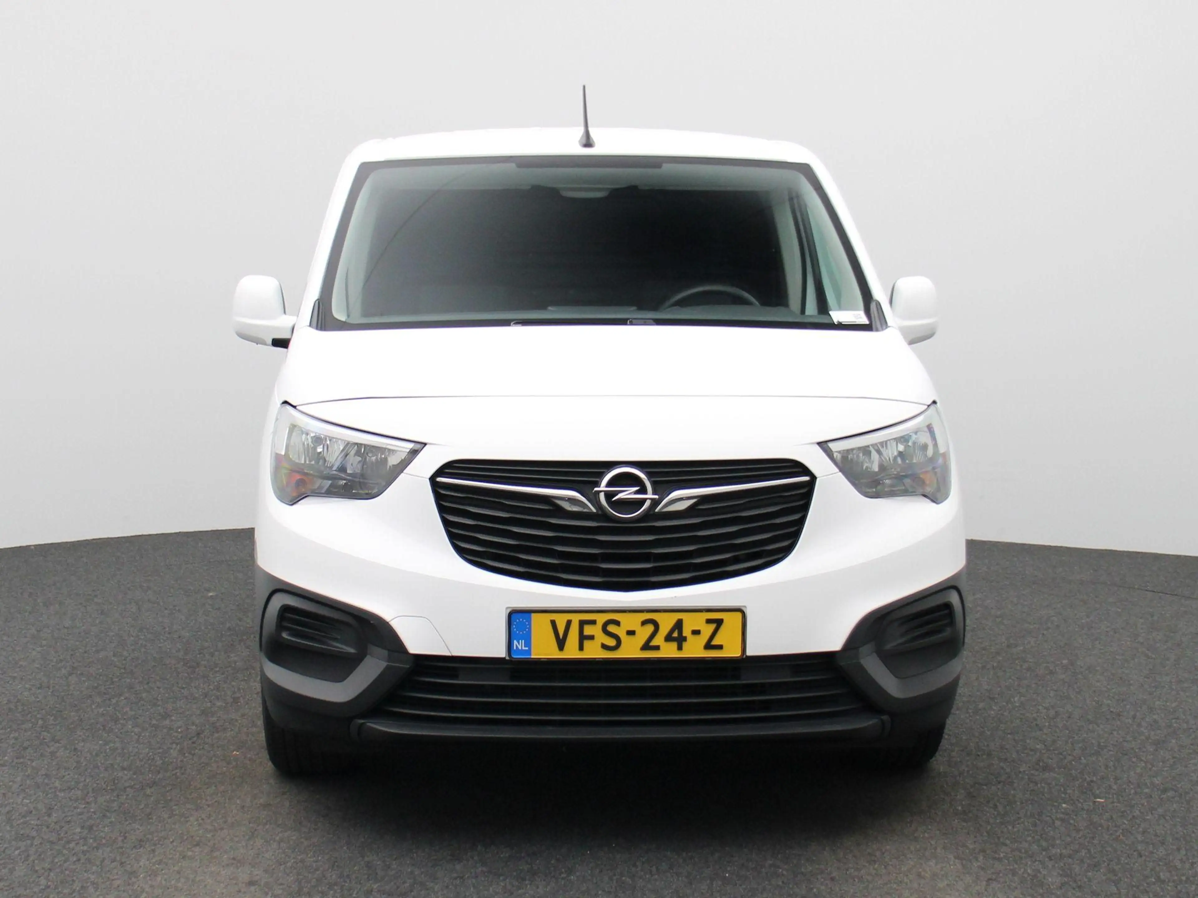 Opel Combo 1.5D L1H1 Edition | Airconditioning | Bluetooth | — photo 3