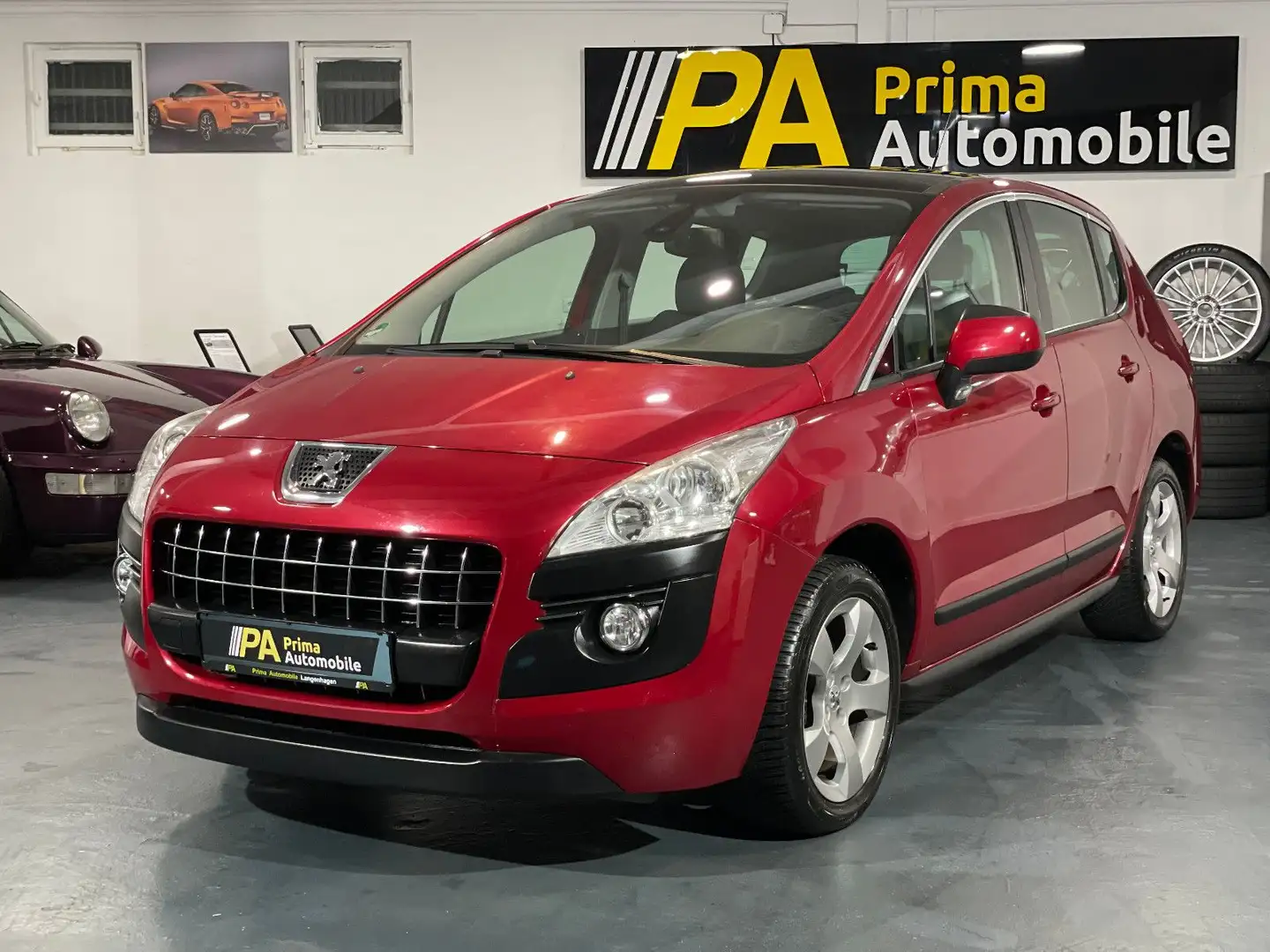 Peugeot 3008 2.0 HDI Premium Pano Tempomat Klimaauto AHK Schwarz - 1