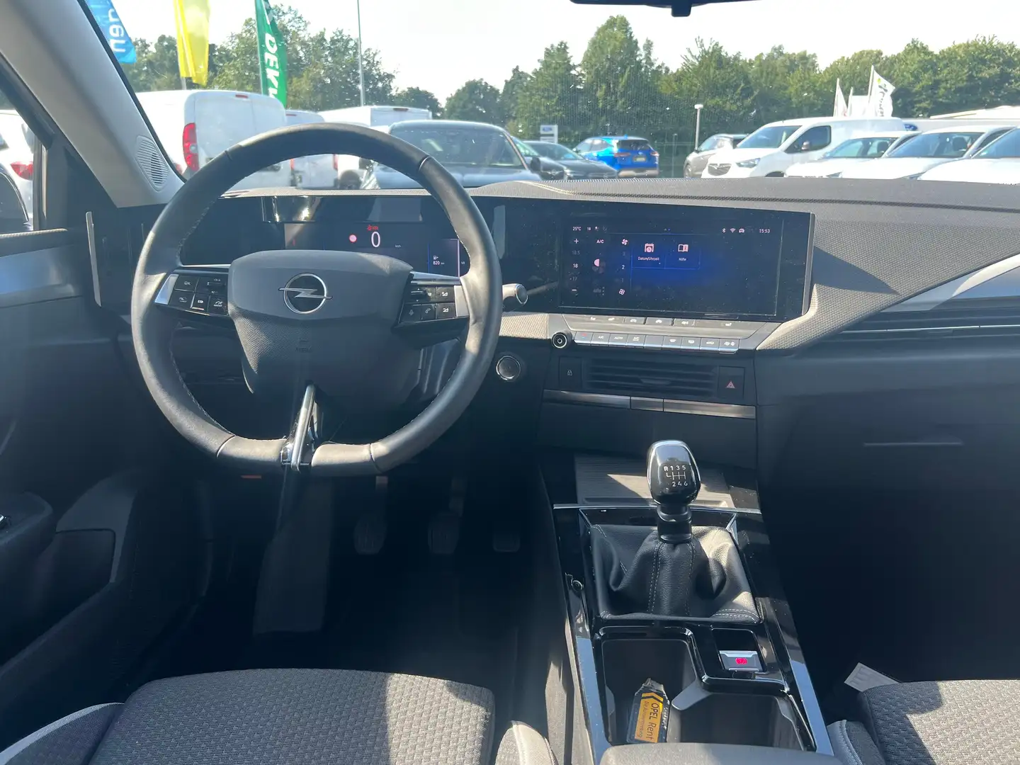 Opel Astra Enjoy Weiß - 2