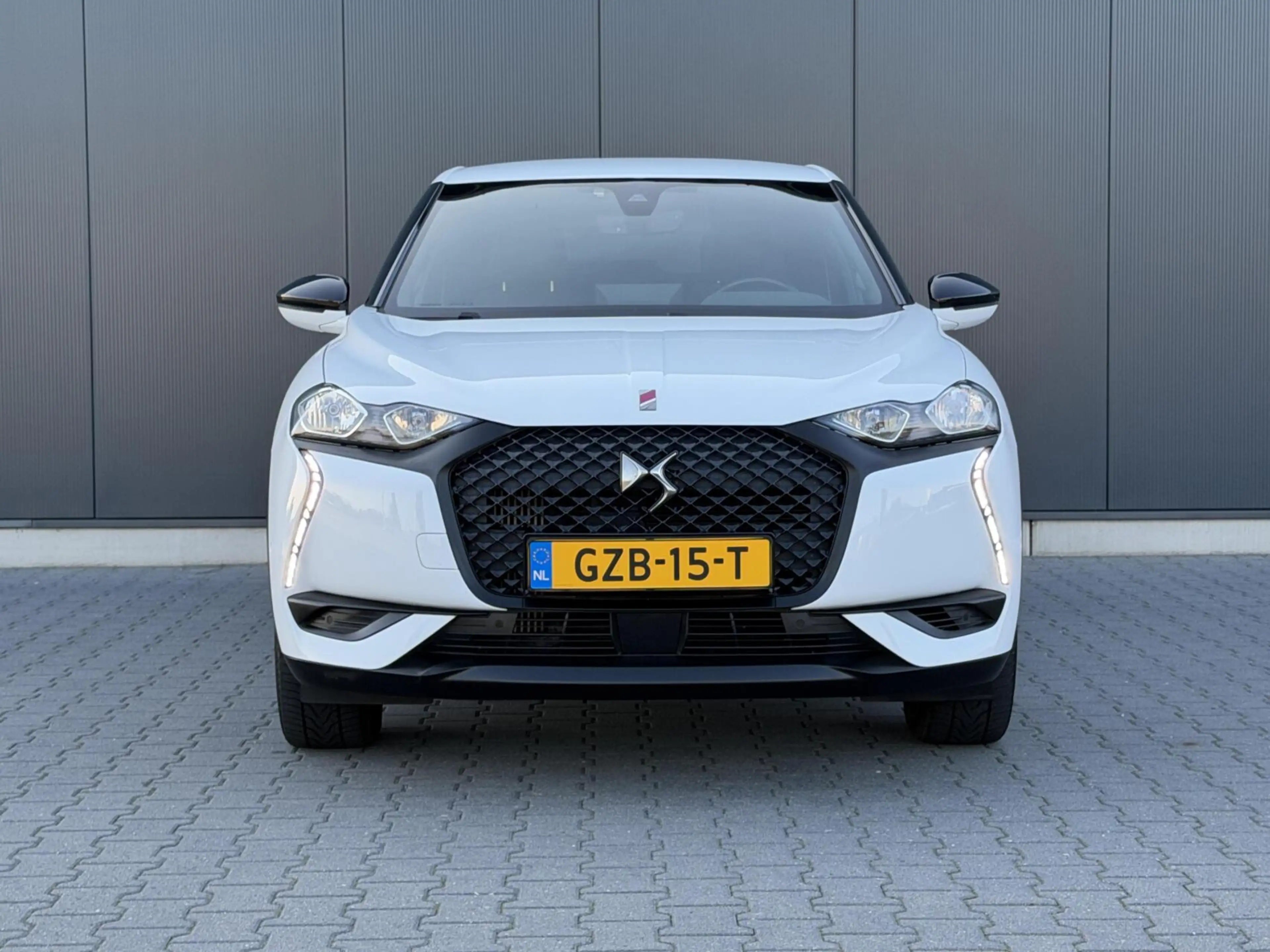 DS Automobiles DS 3 Crossback 1.2 PureTech Performance Line Leder - Alcantara - — photo 7