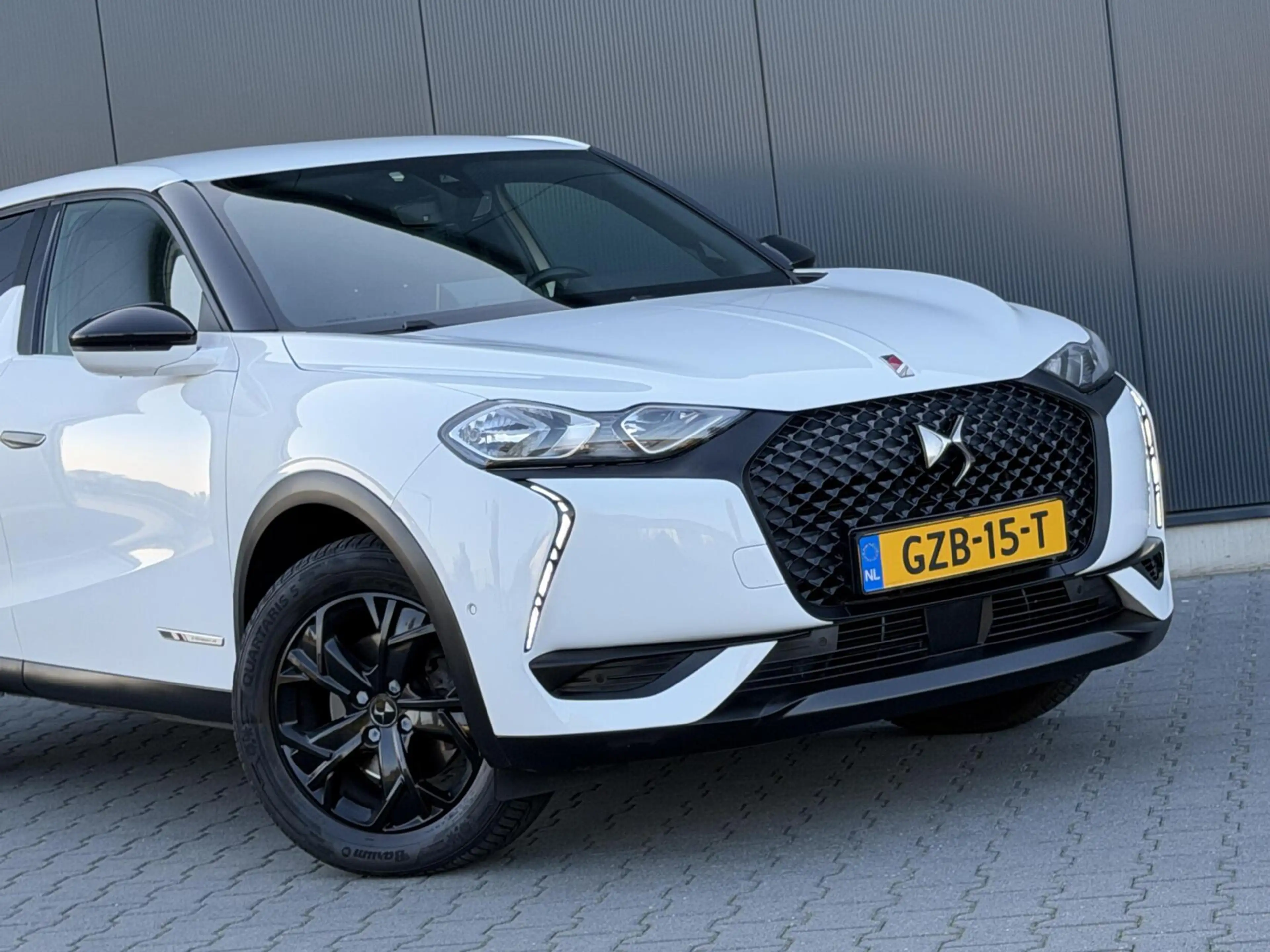 DS Automobiles DS 3 Crossback 1.2 PureTech Performance Line Leder - Alcantara - — photo 12