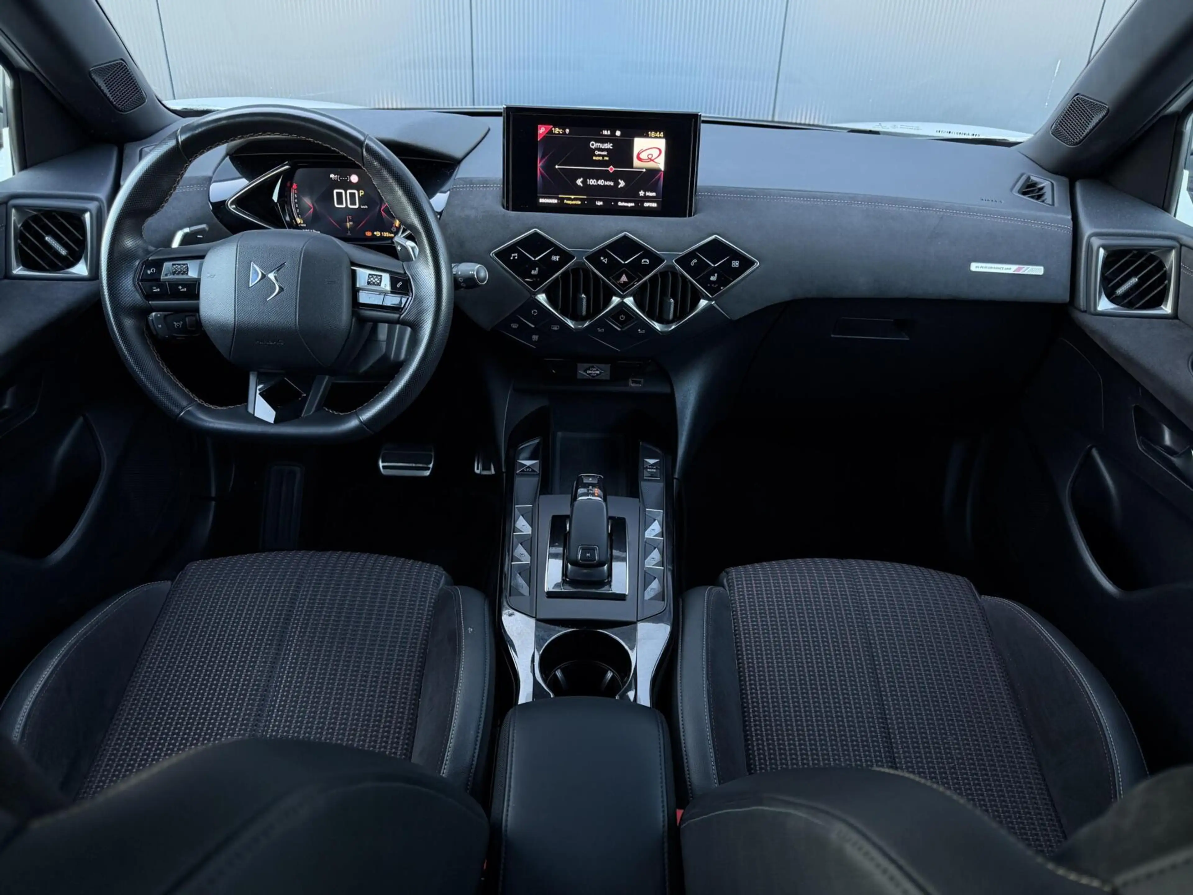 DS Automobiles DS 3 Crossback 1.2 PureTech Performance Line Leder - Alcantara - — photo 15