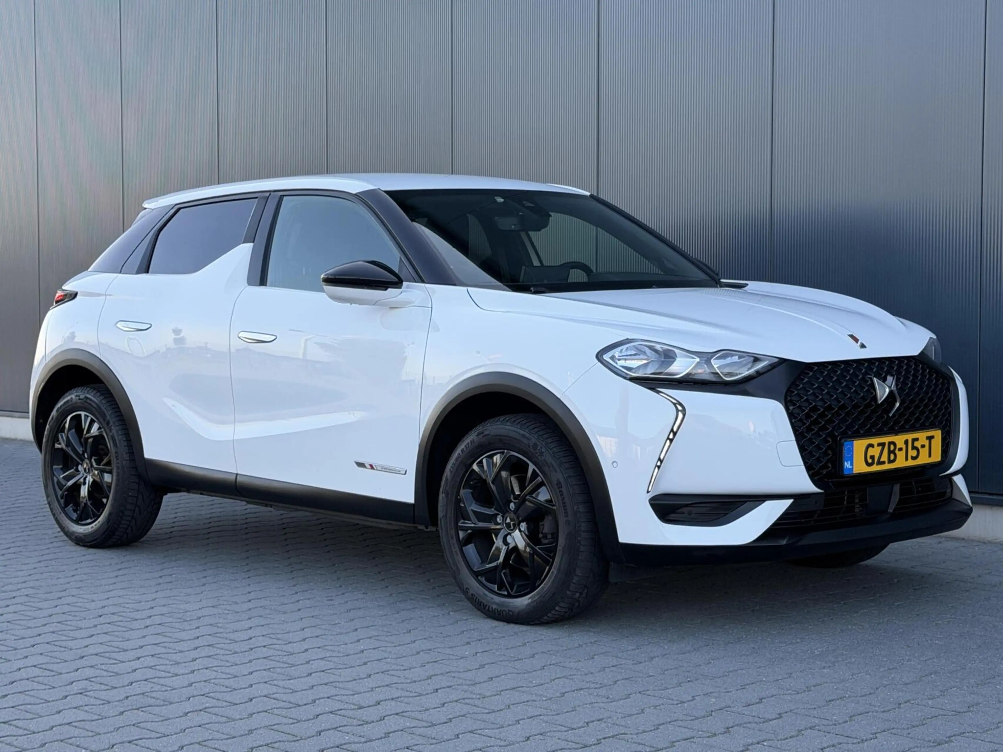 DS Automobiles DS 3 Crossback 1.2 PureTech Performance Line Leder - Alcantara - — photo 10