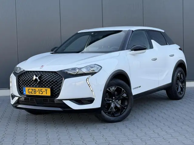 DS Automobiles DS 3 Crossback 1.2 PureTech Performance Line Leder - Alcantara -