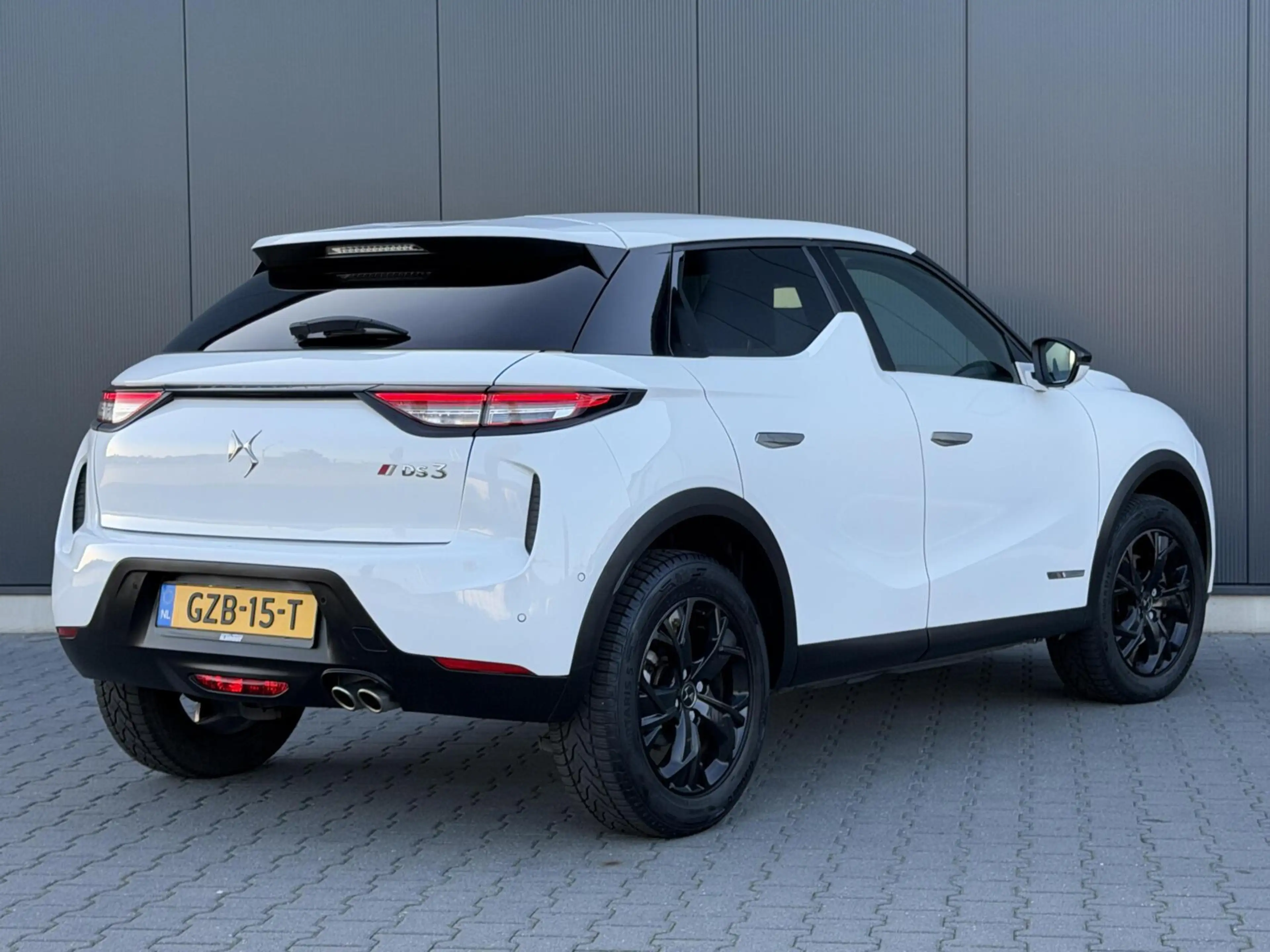 DS Automobiles DS 3 Crossback 1.2 PureTech Performance Line Leder - Alcantara - — photo 4