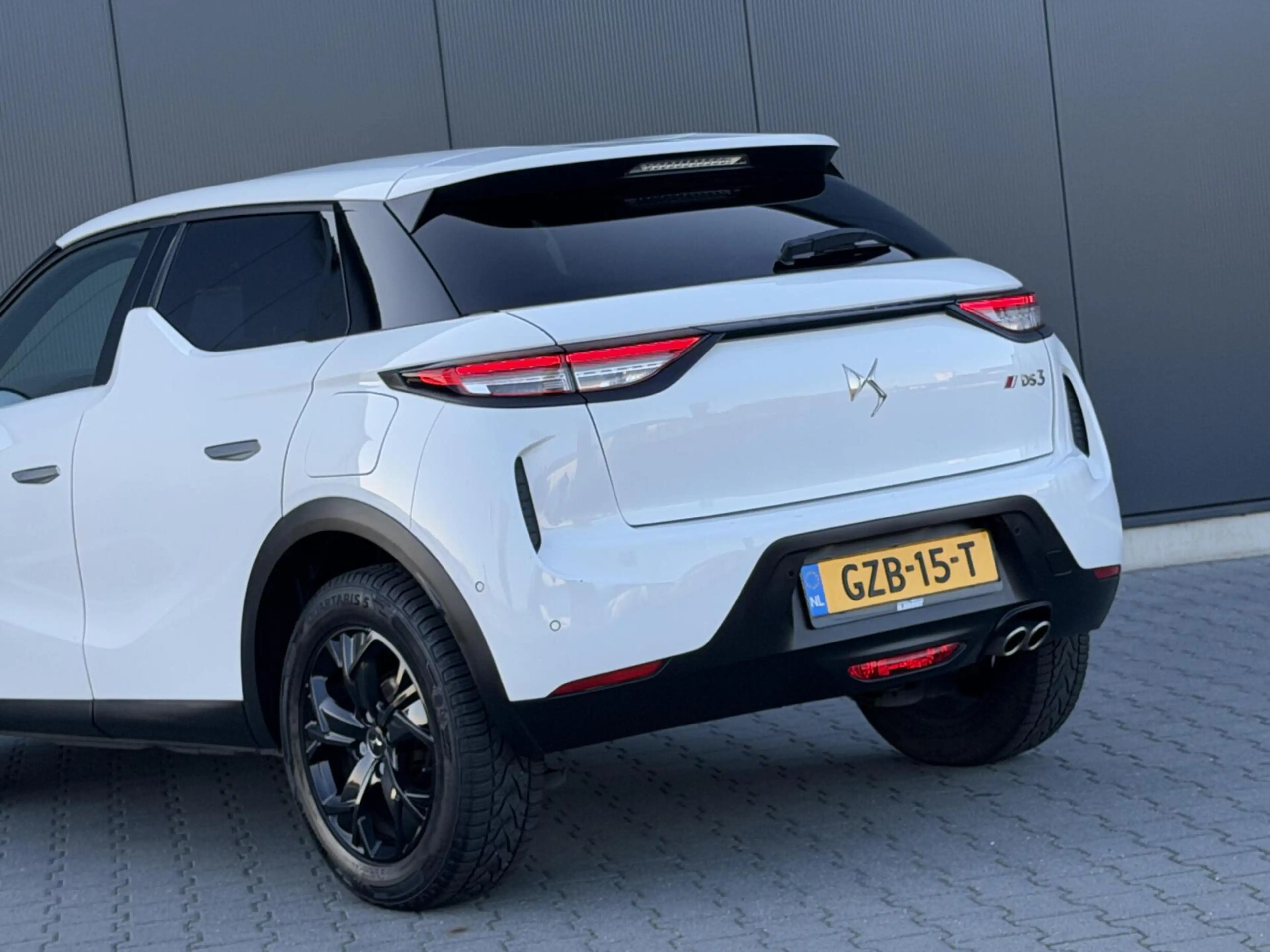 DS Automobiles DS 3 Crossback 1.2 PureTech Performance Line Leder - Alcantara - — photo 13