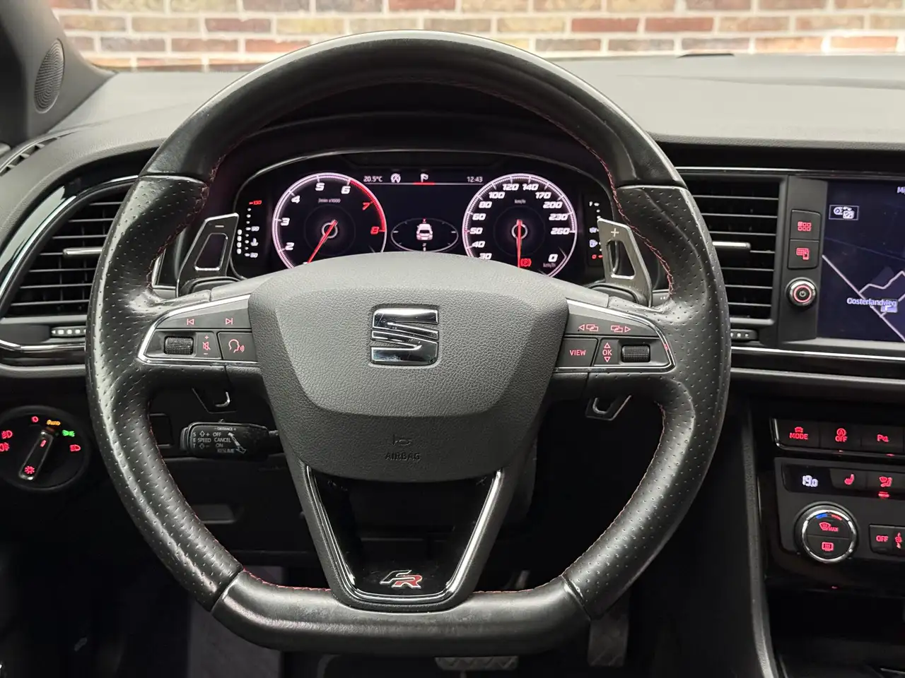 SEAT Leon 1.5 TSI FR Ultimate Edition Black Pano Camera, миниатюра 10