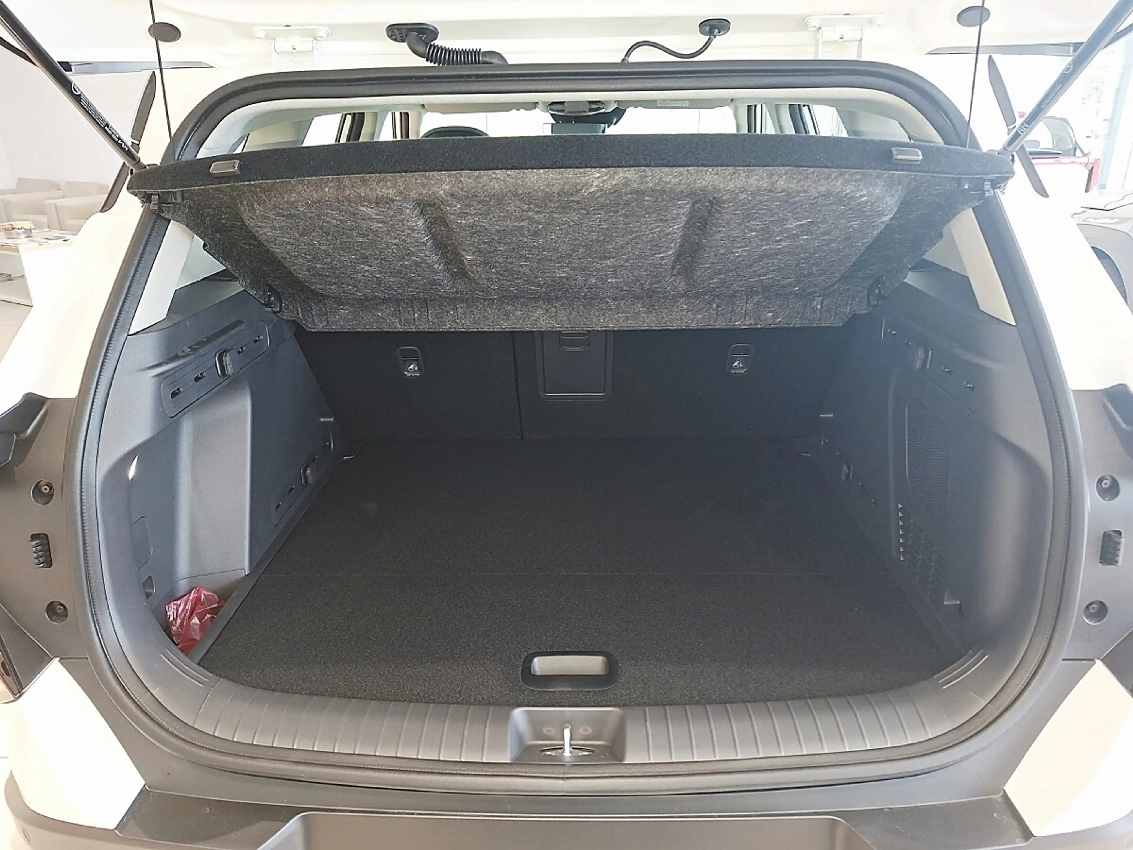 Kia Seltos SELTOS/SILBER/1.6 TGDI/DCT7/4WD/180/P2/MY27 AUT... — photo 15