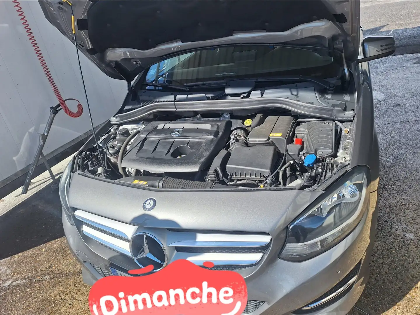 Mercedes-Benz 180 Bronze - 1