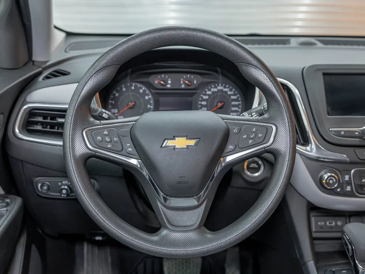 Chevrolet Equinox снимка Chevrolet Equinox