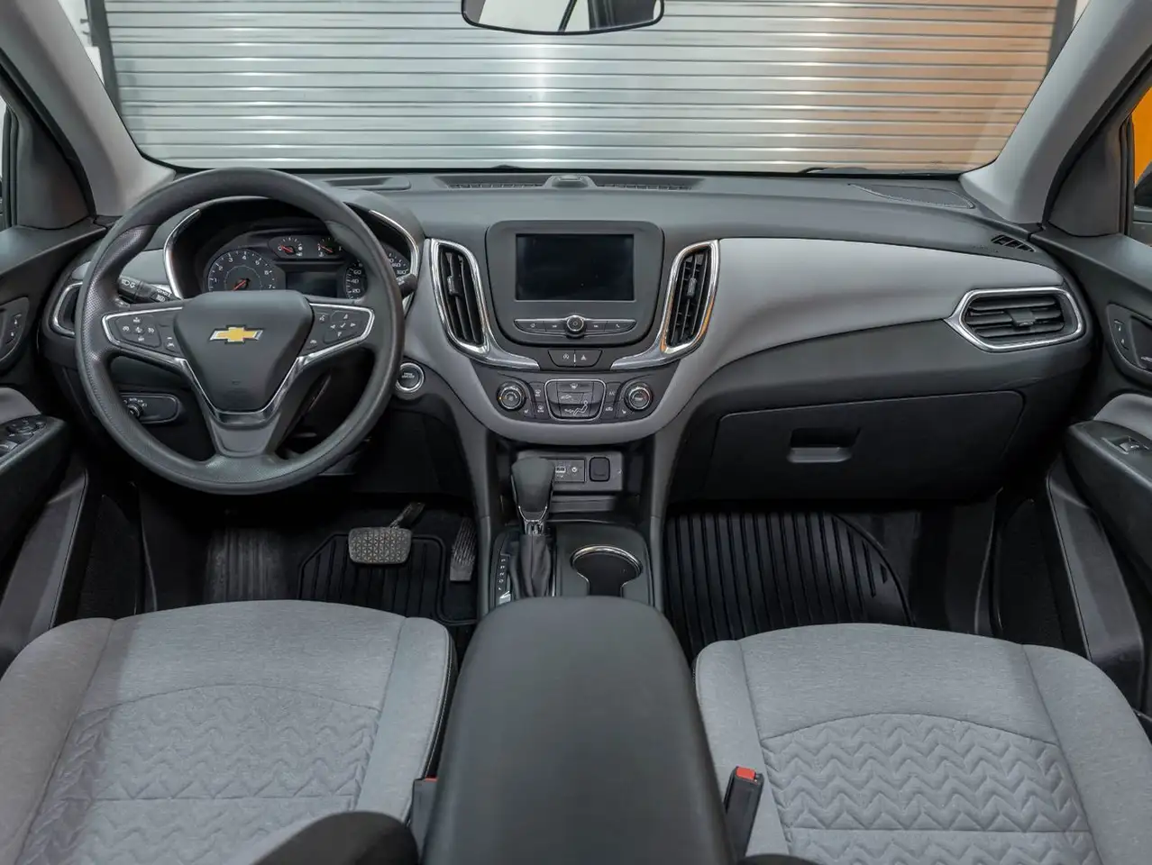Chevrolet Equinox снимка Chevrolet Equinox