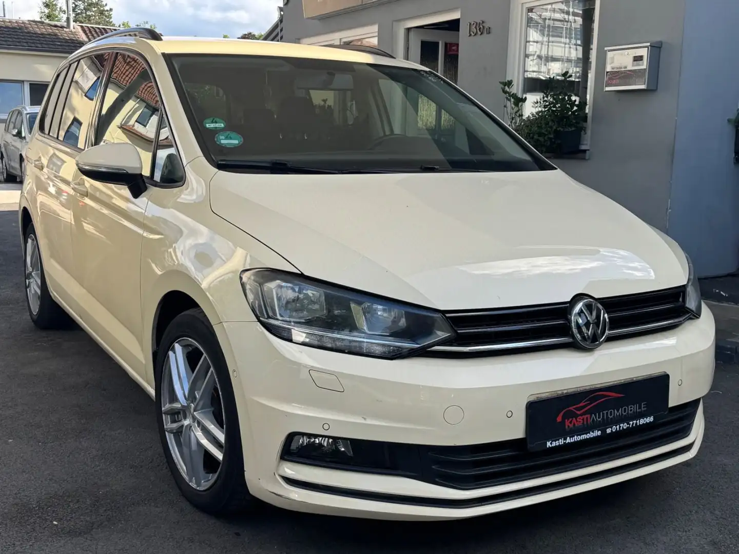 Volkswagen Touran 2.0 TDI Automatik 7 Sitzer Beige - 1
