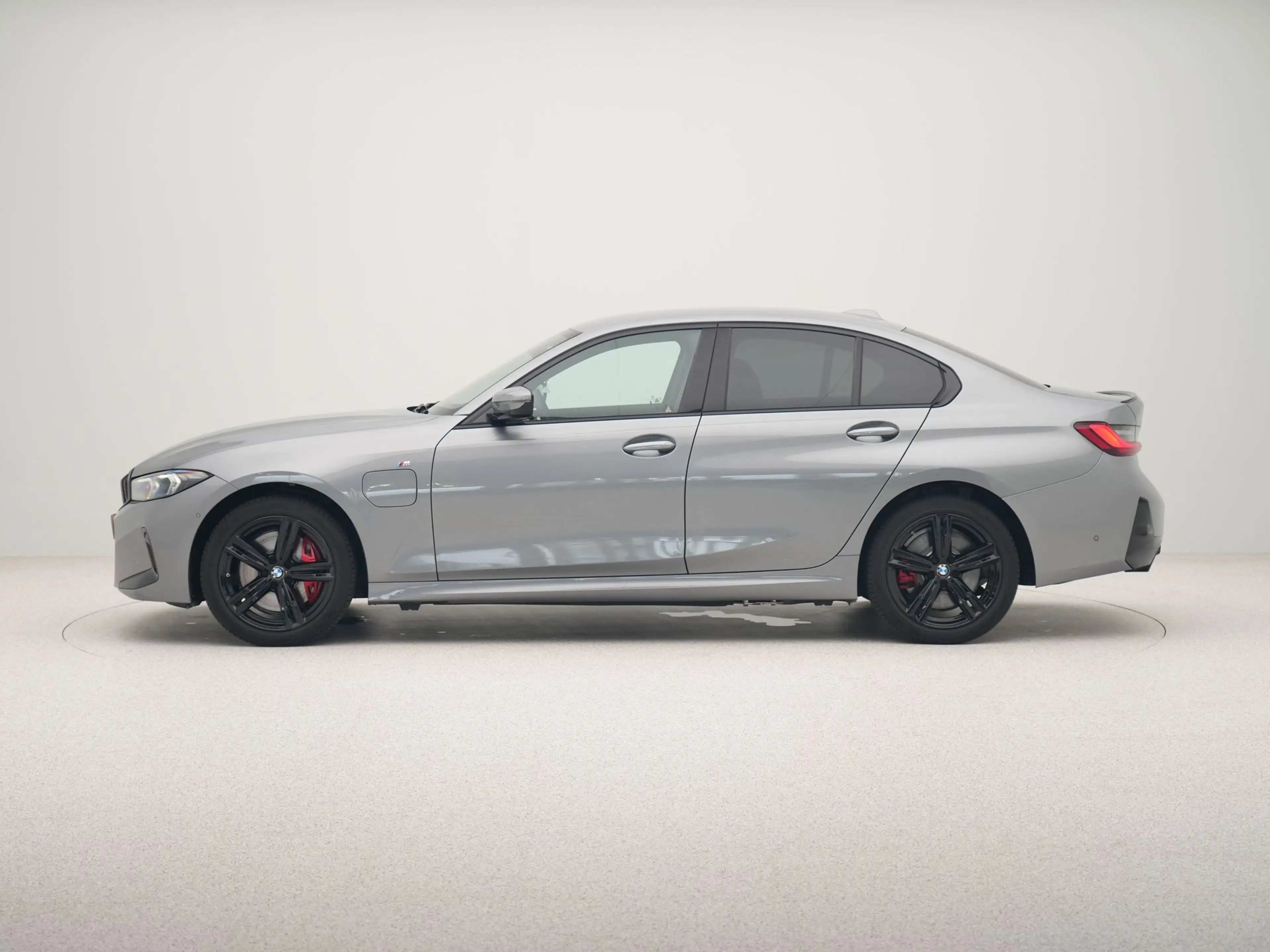 BMW 330 3 Serie 330e M-Sport Pro Accu conditie 100% — photo 11
