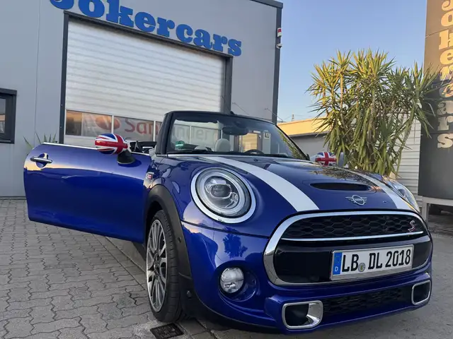 MINI Autres Cabrio Cooper S Cabrio  Ausstattung/Optik Endstufe