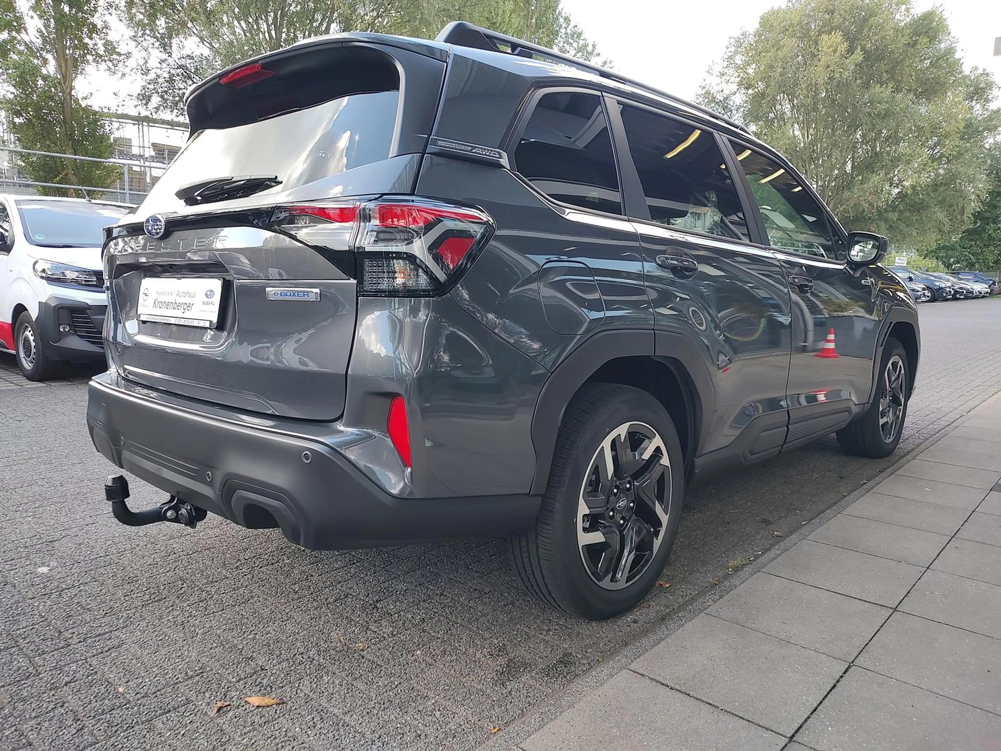 Subaru Forester 2.0ie Exclusive AHK 360°Kamera Carplay — photo 2