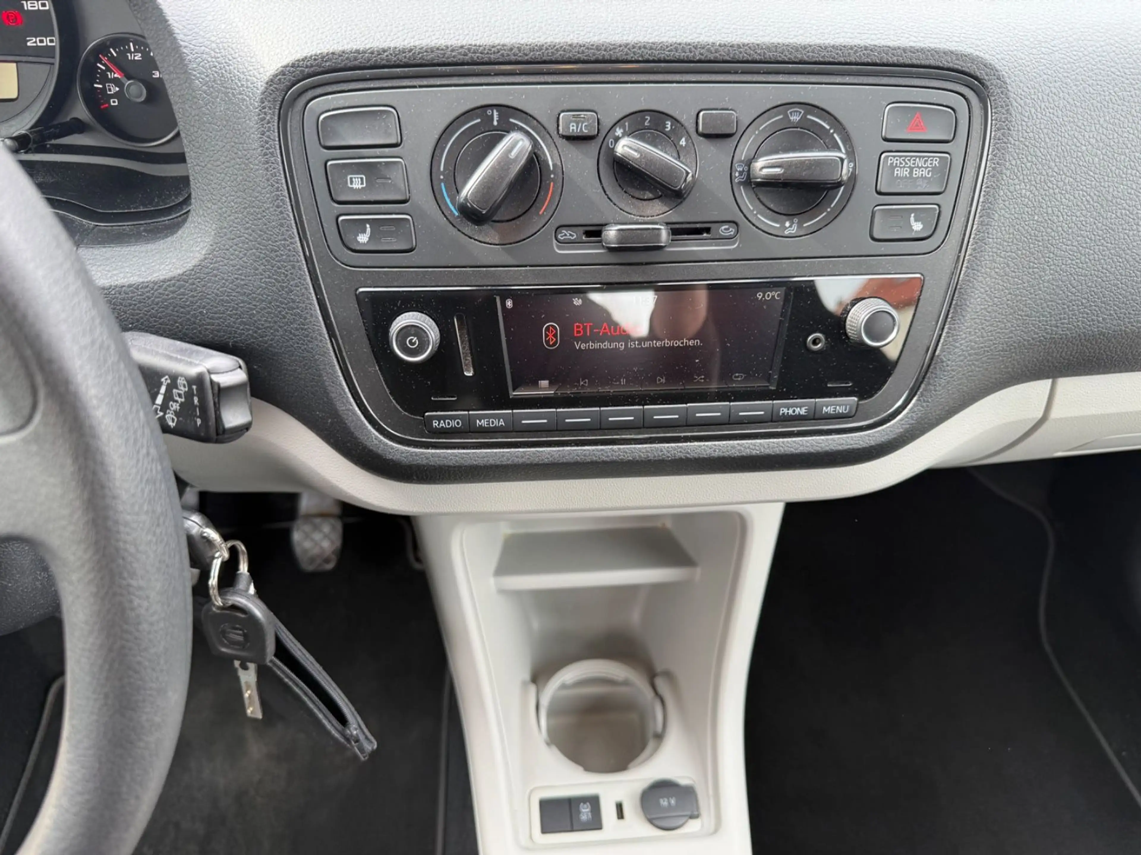 SEAT Mii Reference SITZHEIZ*KLIMA*BLUTOOTH* — photo 9