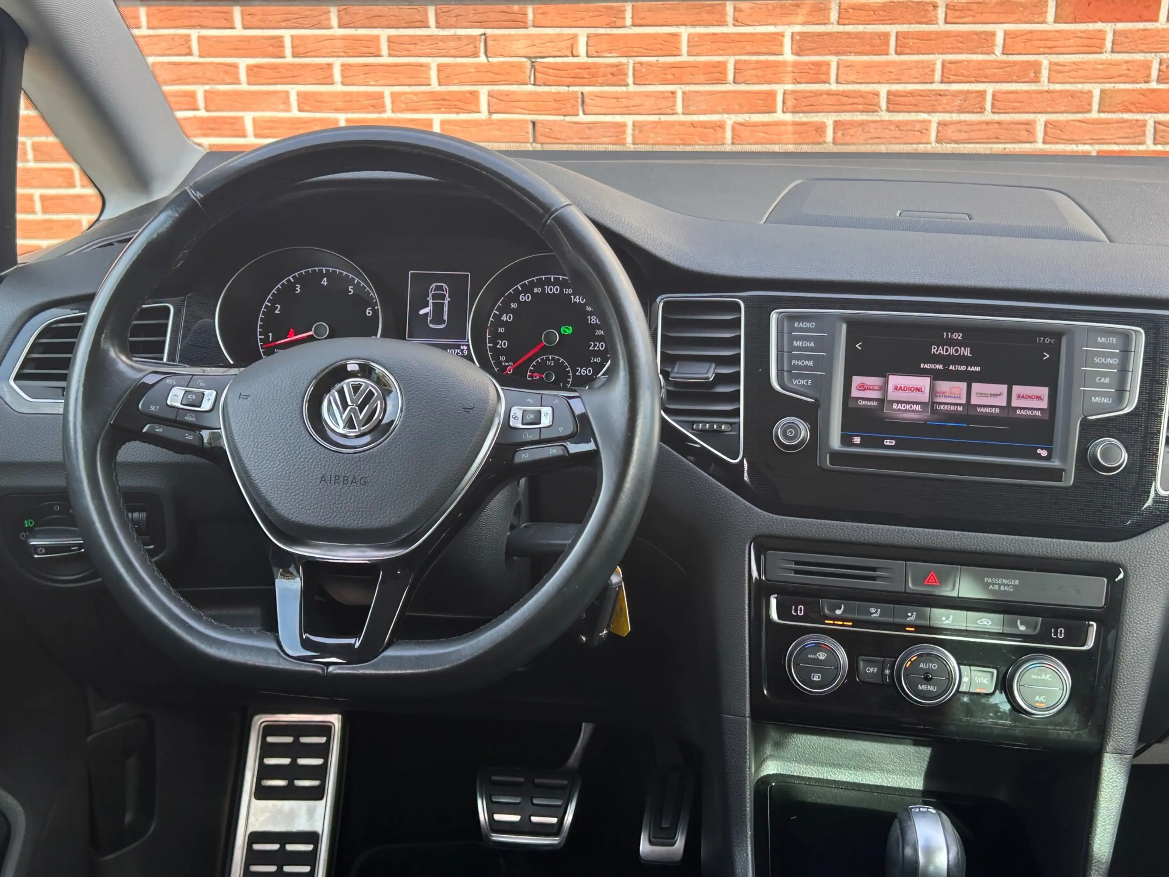 Volkswagen Golf Sportsvan 1.2 TSI Sound DSG Pdc/Ecc/Lmv/Pr-Glass — photo 9