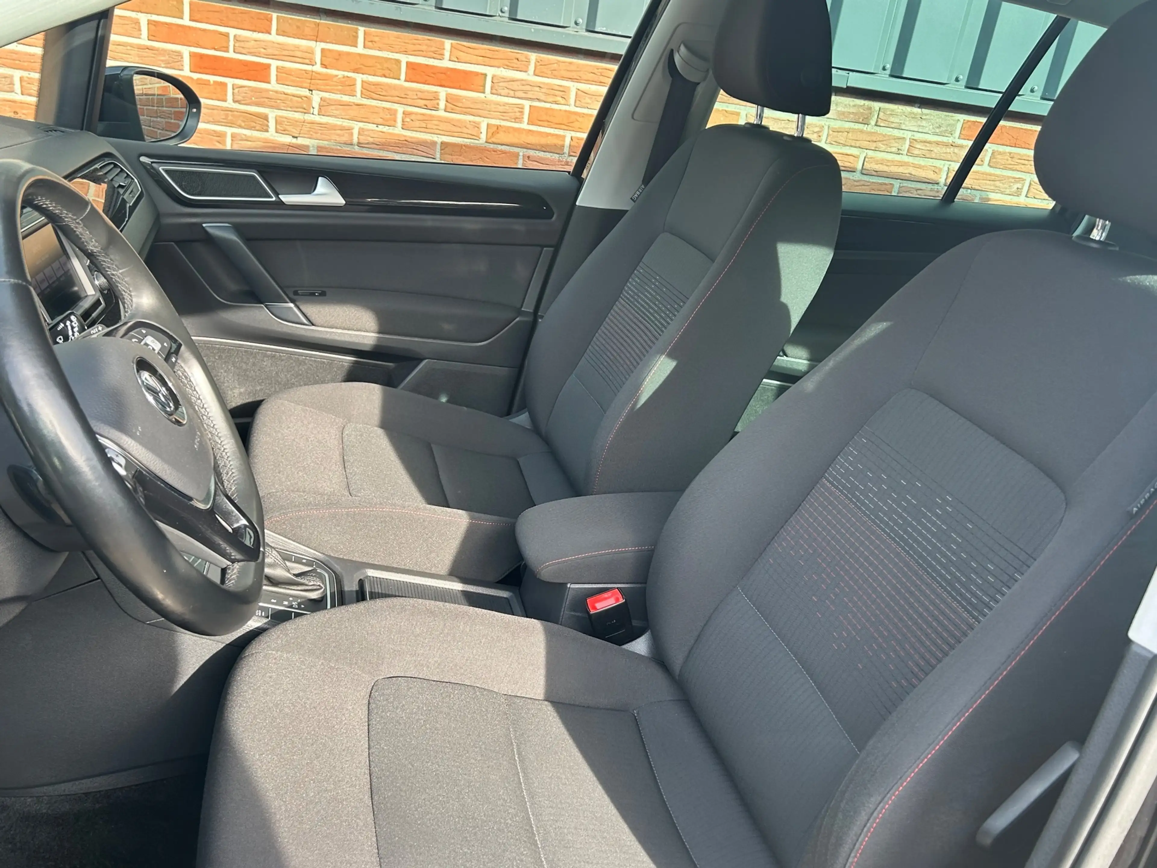 Volkswagen Golf Sportsvan 1.2 TSI Sound DSG Pdc/Ecc/Lmv/Pr-Glass — photo 8