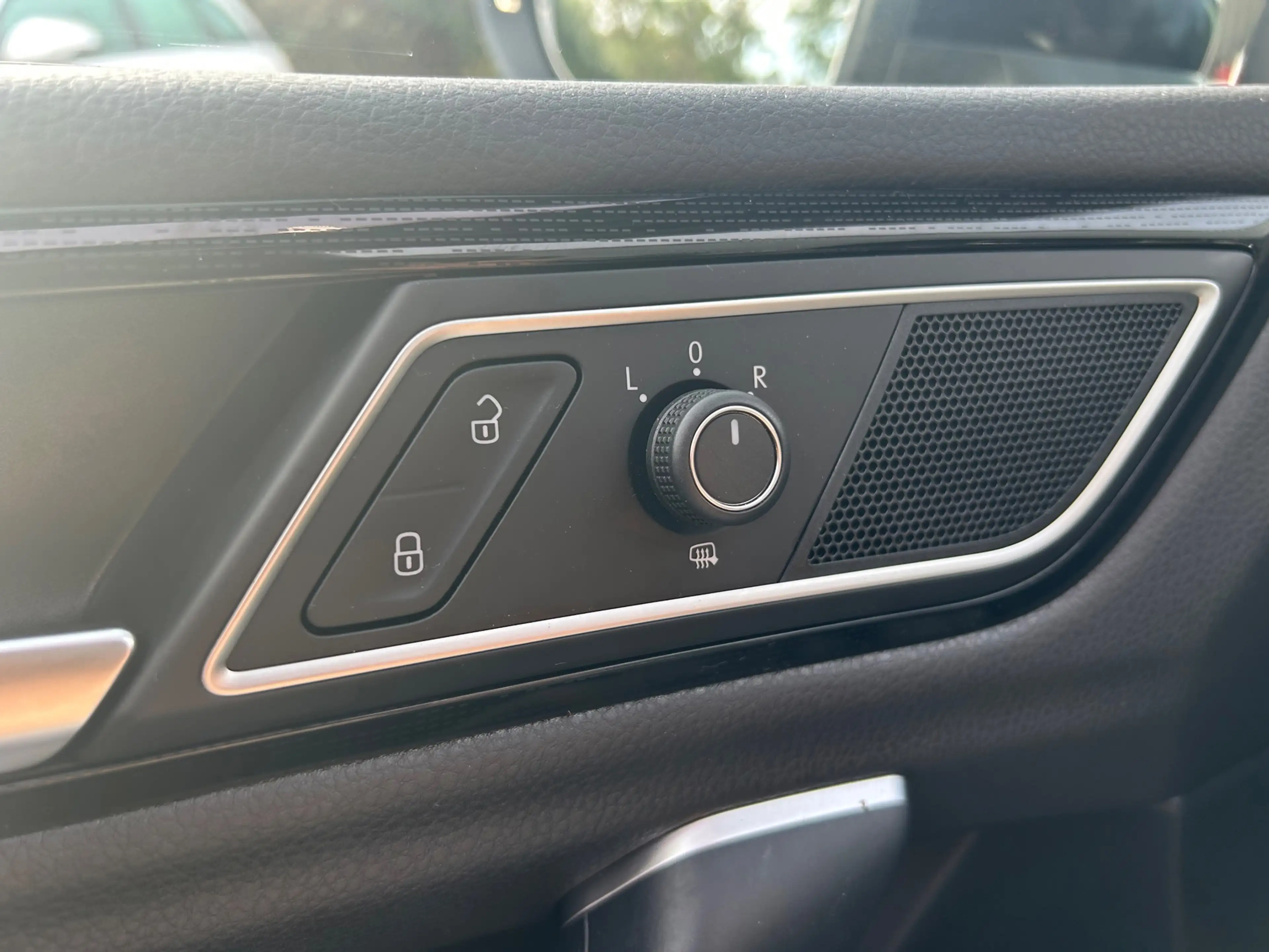 Volkswagen Golf Sportsvan 1.2 TSI Sound DSG Pdc/Ecc/Lmv/Pr-Glass — photo 15